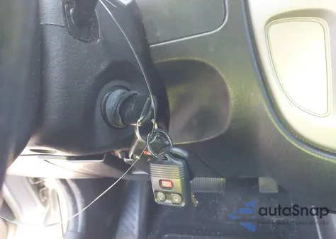 2005 Ford Escape Limited from USA, damaged, VIN 1FMYU04135KB68930